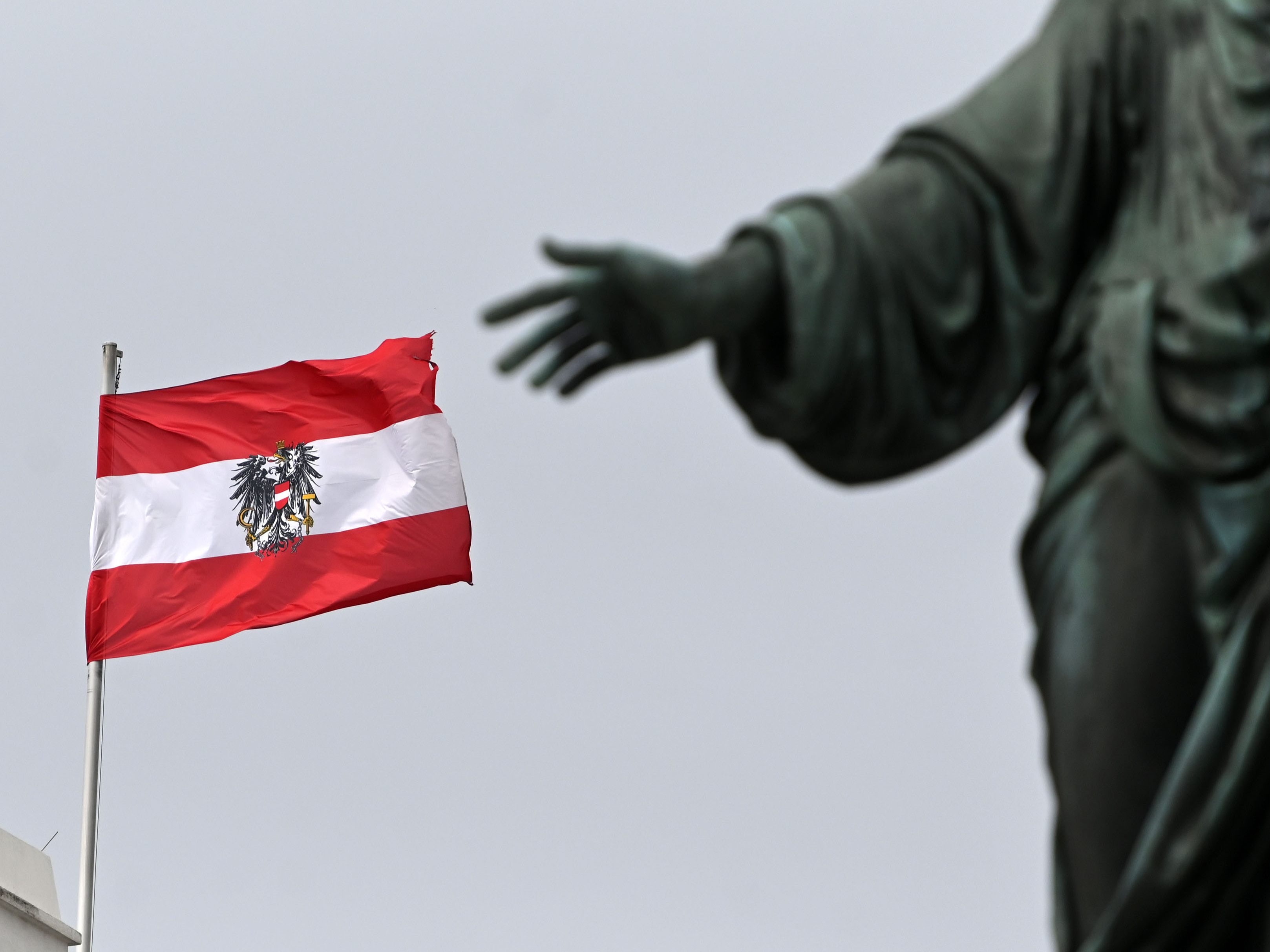 Die Neutralität ist für 80 Prozent Teil der österreichischen Identität. Die Neutralität ist für 80 Prozent Teil der österreichischen Identität.