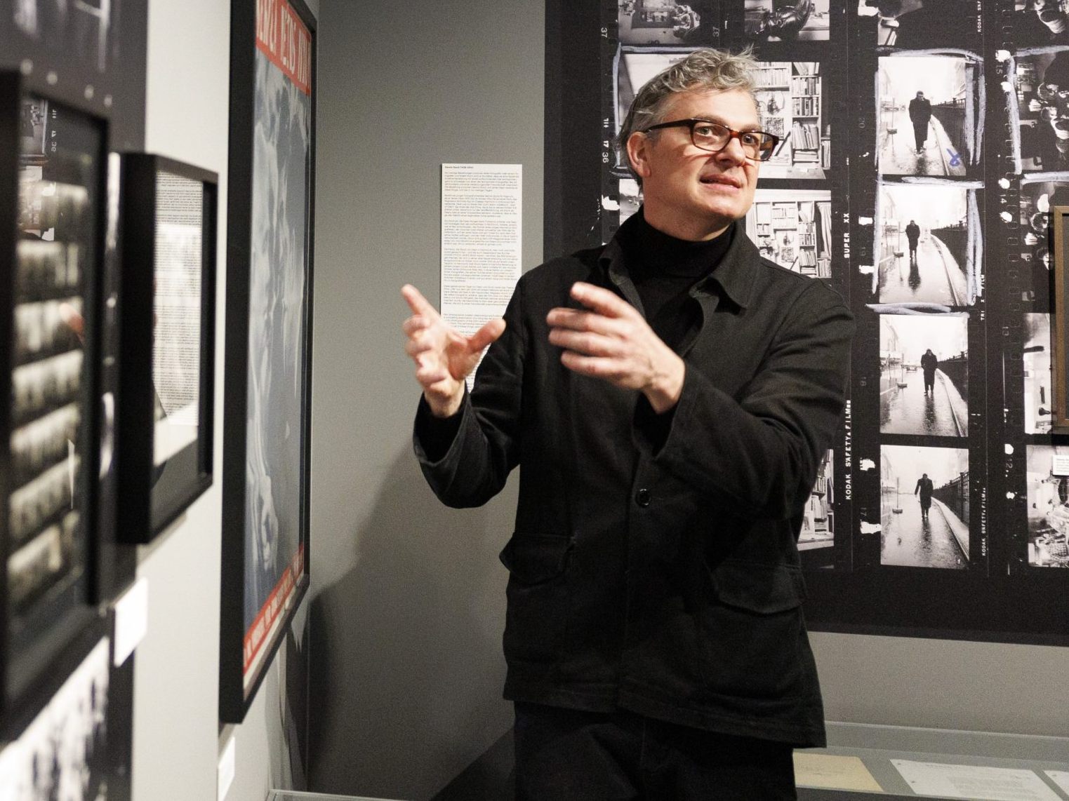 Festivaldirektor Hoffmann stellte das Programm der "Foto Wien" vor.