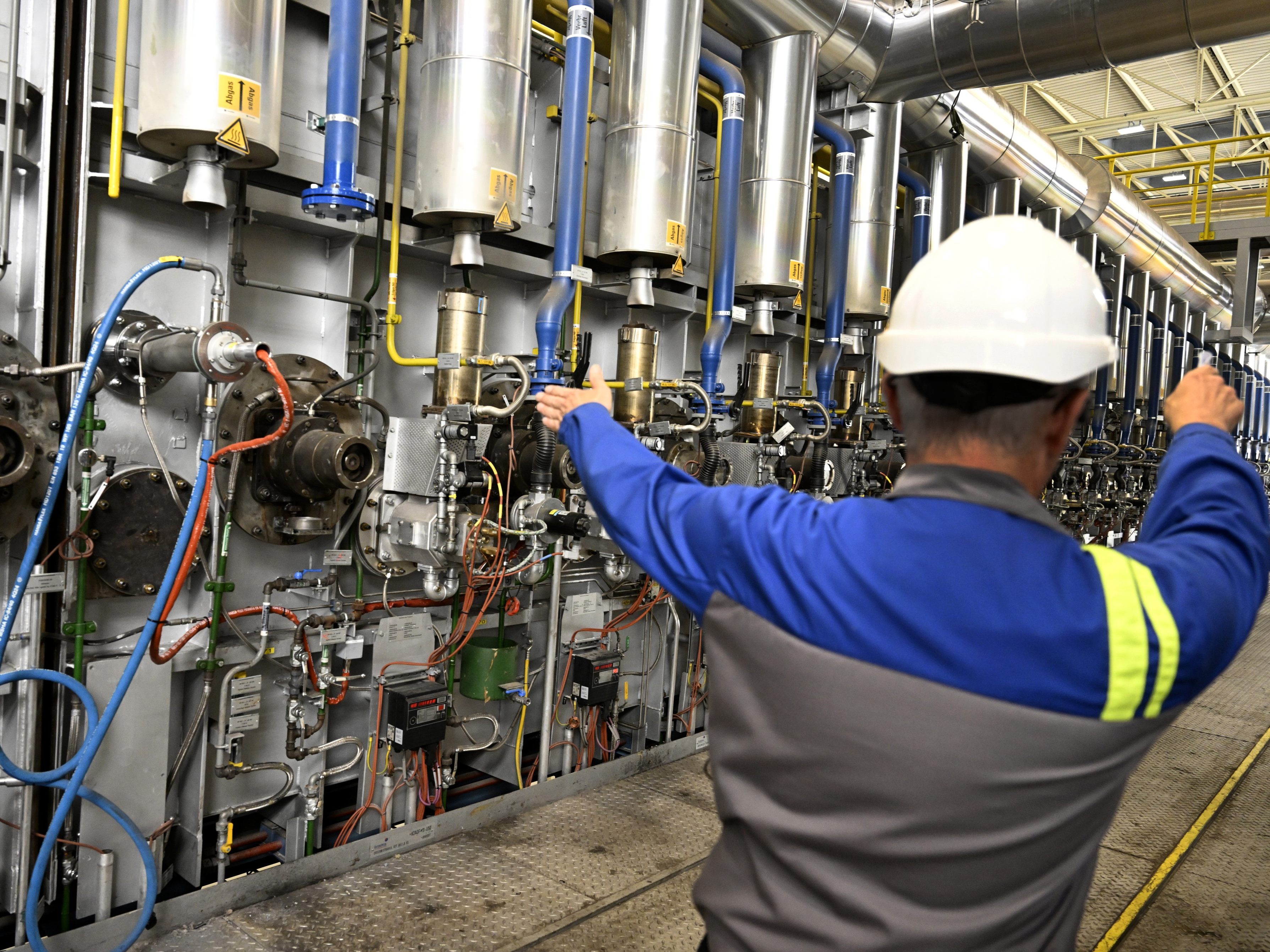 Österreichs Industrie erholt sich gegen Jahresende etwas. Österreichs Industrie erholt sich gegen Jahresende etwas.