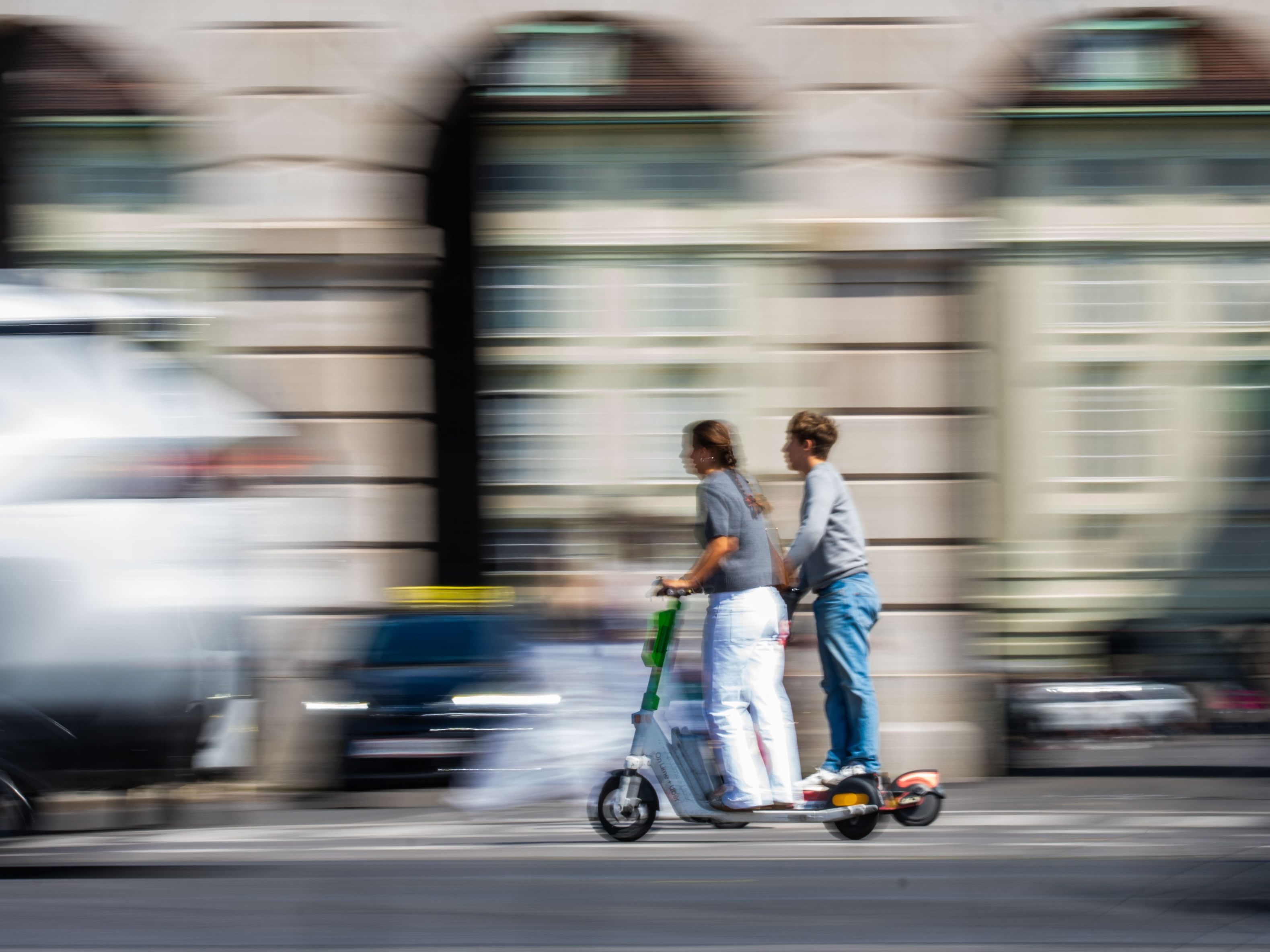 Im ersten Halbjahr 2025 gab es wieder mehr verunglückte E-Scooter-Fahrer. Im ersten Halbjahr 2025 gab es wieder mehr verunglückte E-Scooter-Fahrer.