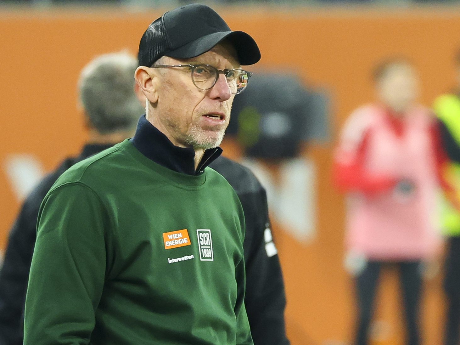 Rapid Wien empfängt Fiorentina zum Duell der Krisenteams. Rapid Wien empfängt Fiorentina zum Duell der Krisenteams.