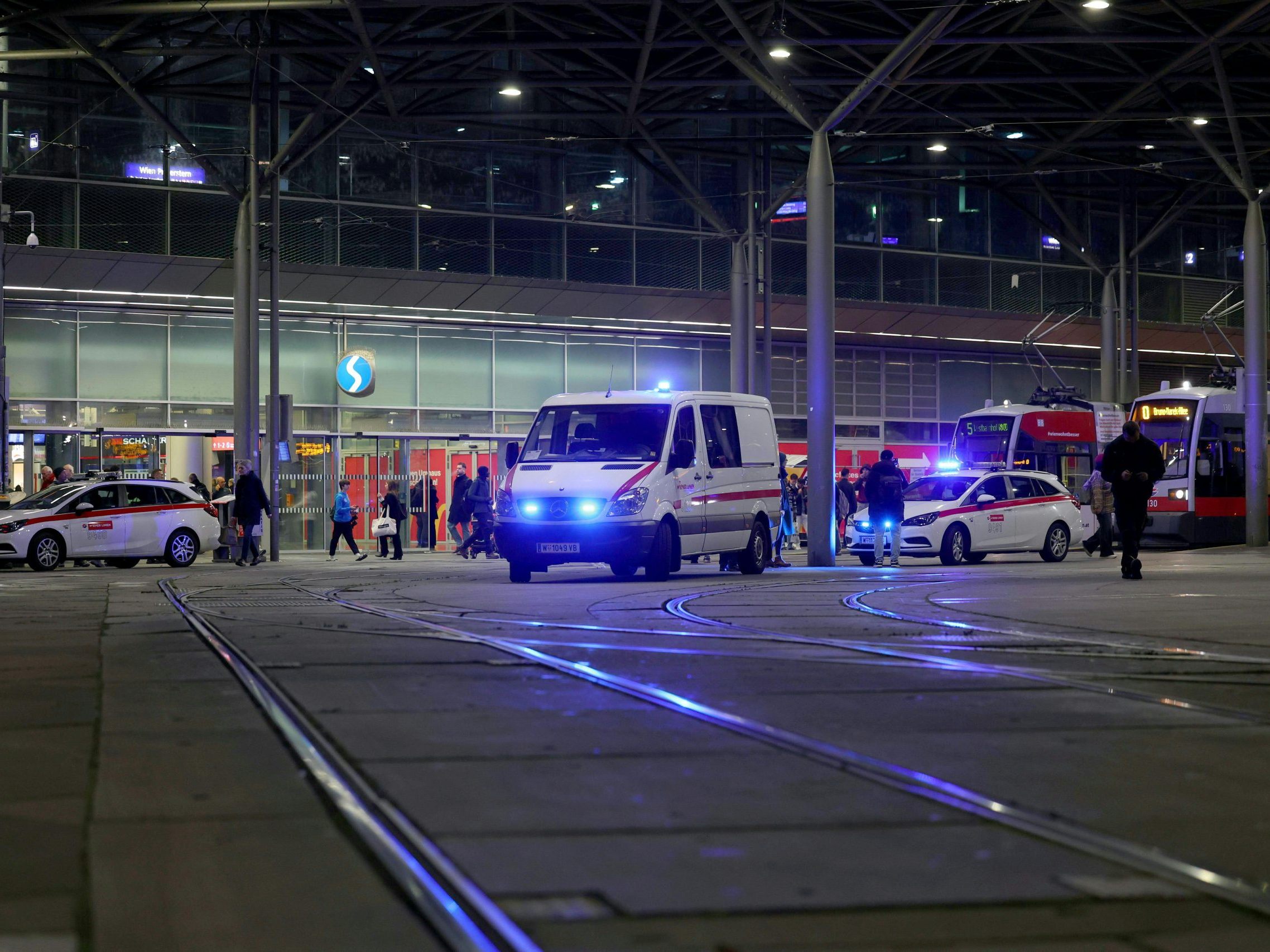 Großeinsatz der Wiener Feuerwehr beim Praterstern.