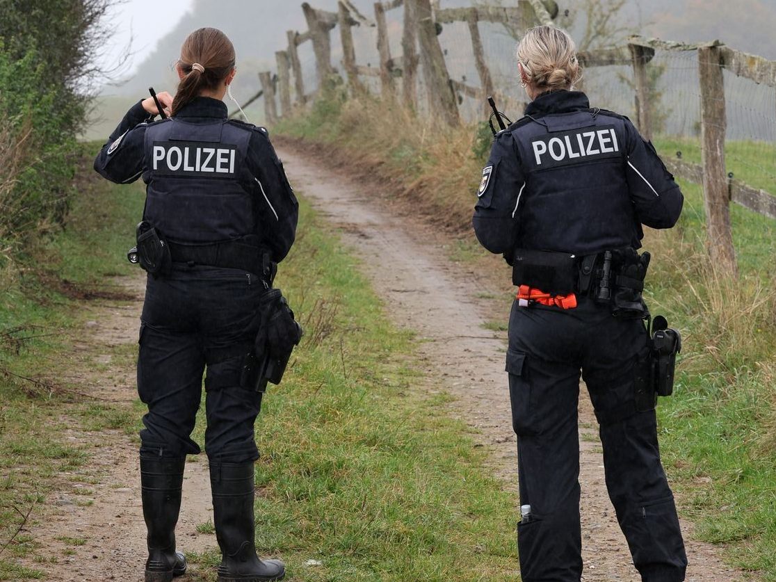 Ermittler untersuchen Entsorgungsfirma nach Tod von Fabian.