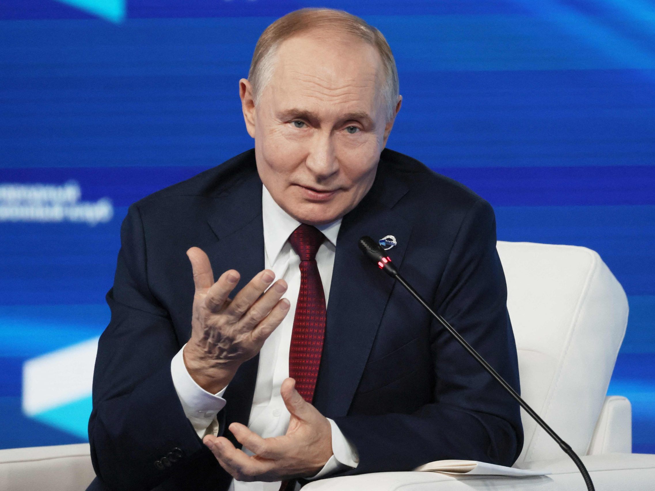 Russlands Präsident Wladimir Putin beim Waldai-Forum im Schwarzmeer-Badeort Sotschi am Donnerstag. Russlands Präsident Wladimir Putin beim Waldai-Forum im Schwarzmeer-Badeort Sotschi am Donnerstag.