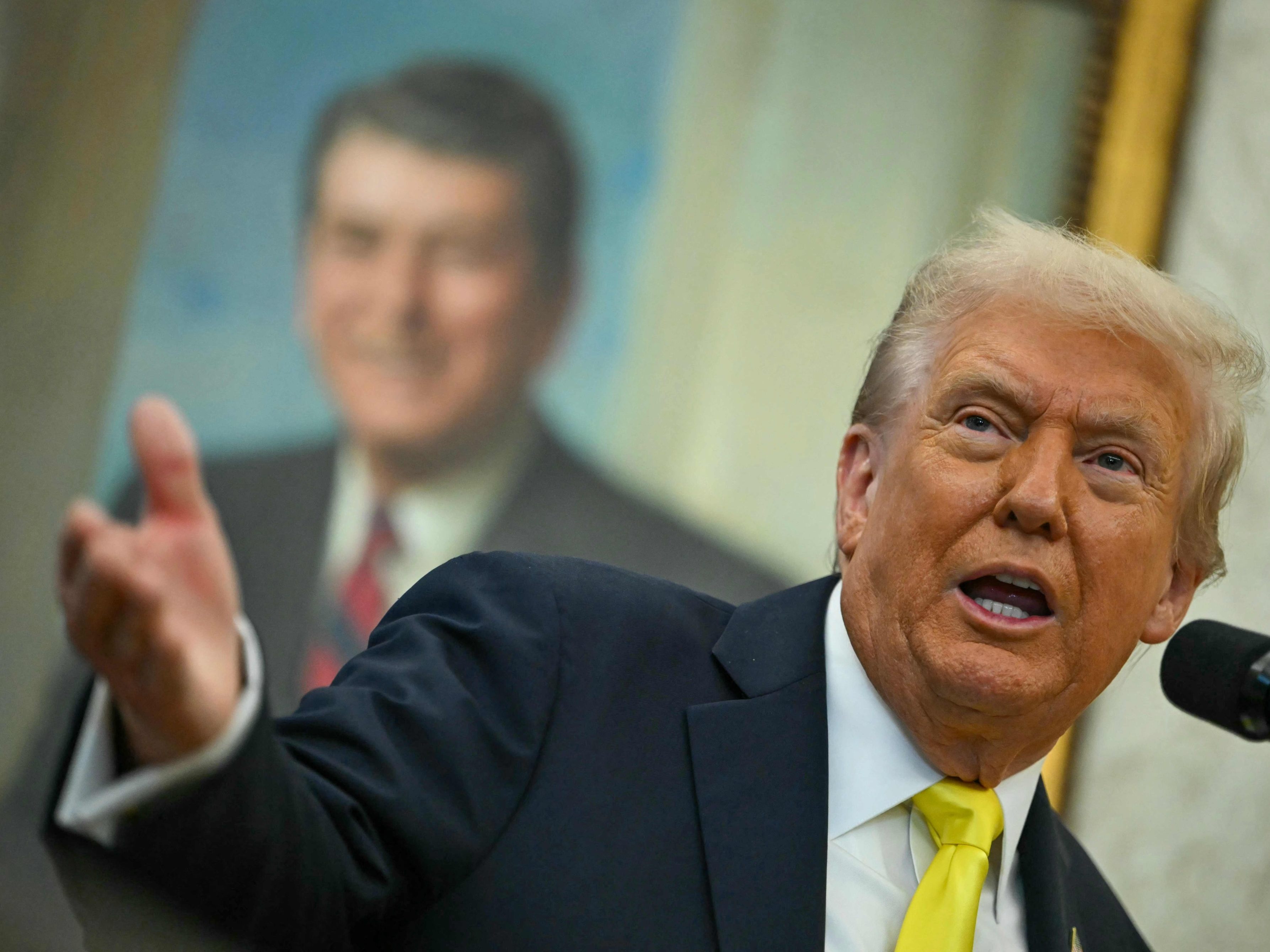 Donald Trump droht der Hamas mit der Fortsetzung des Krieges, sollten nicht alle Geisel-Leichen nach Israel überführt werden.