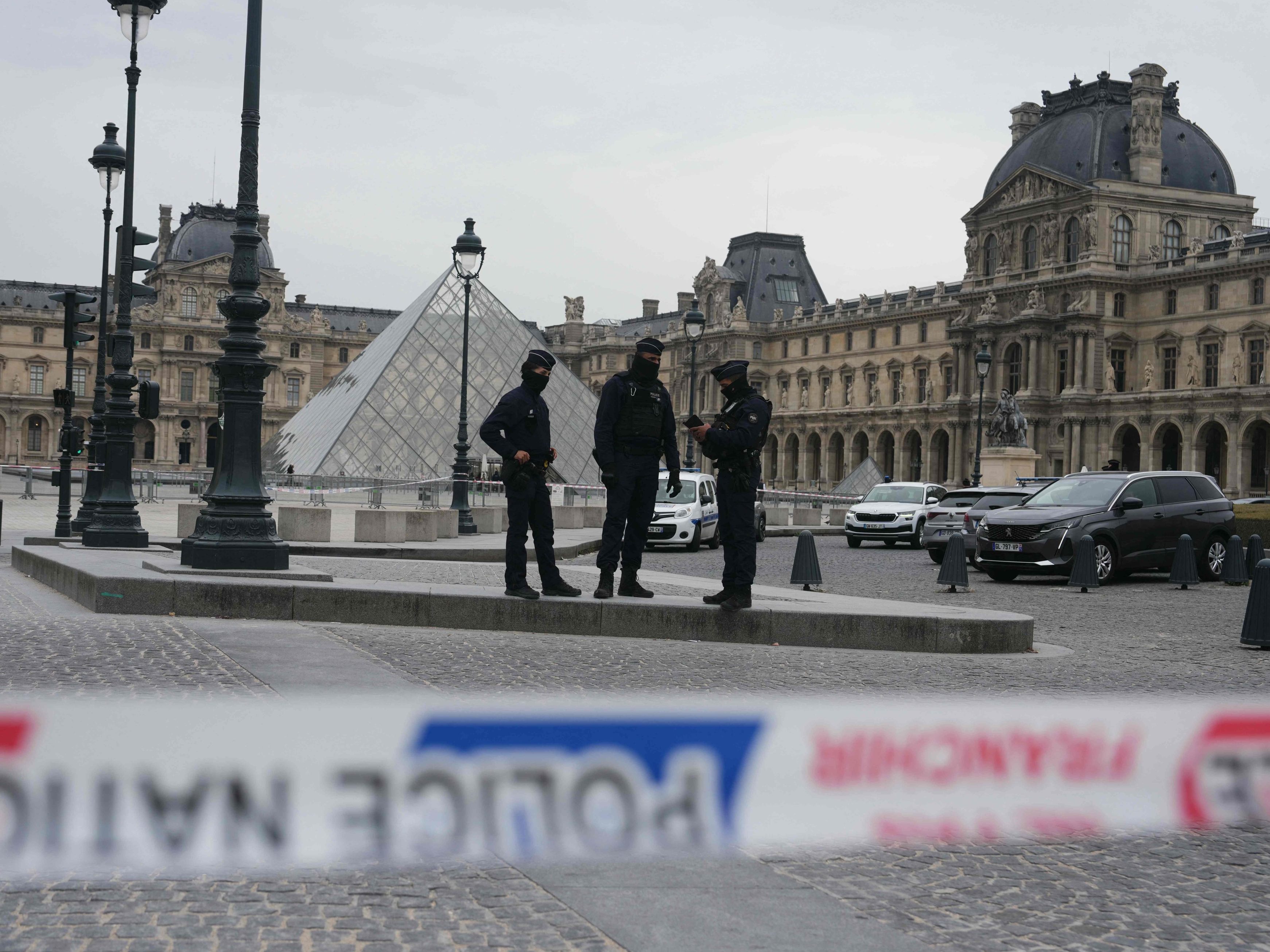 Nach dem Einbruch im Louvre warnt der Museumsbund Österreich vor Kürzungen.