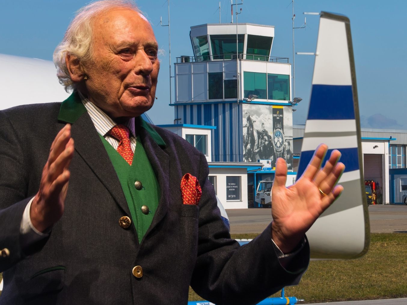 Für Unternehmer Reinhold Würth (Bild) ist der Airport Altenrhein ein großer Grund, warum sein Unternehmen in der Schweiz ist. Für Unternehmer Reinhold Würth (Bild) ist der Airport Altenrhein ein großer Grund, warum sein Unternehmen in der Schweiz ist.
