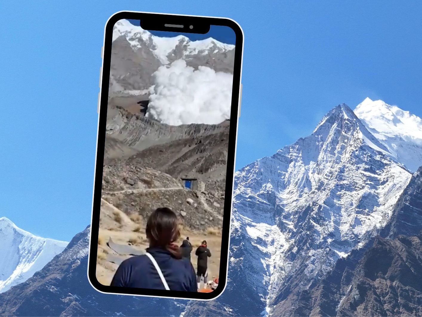 Eine gewaltige Lawine hat sich im Himalaya am Annapurna gelöst und erreichte das Basislager auf 4.100 Metern.