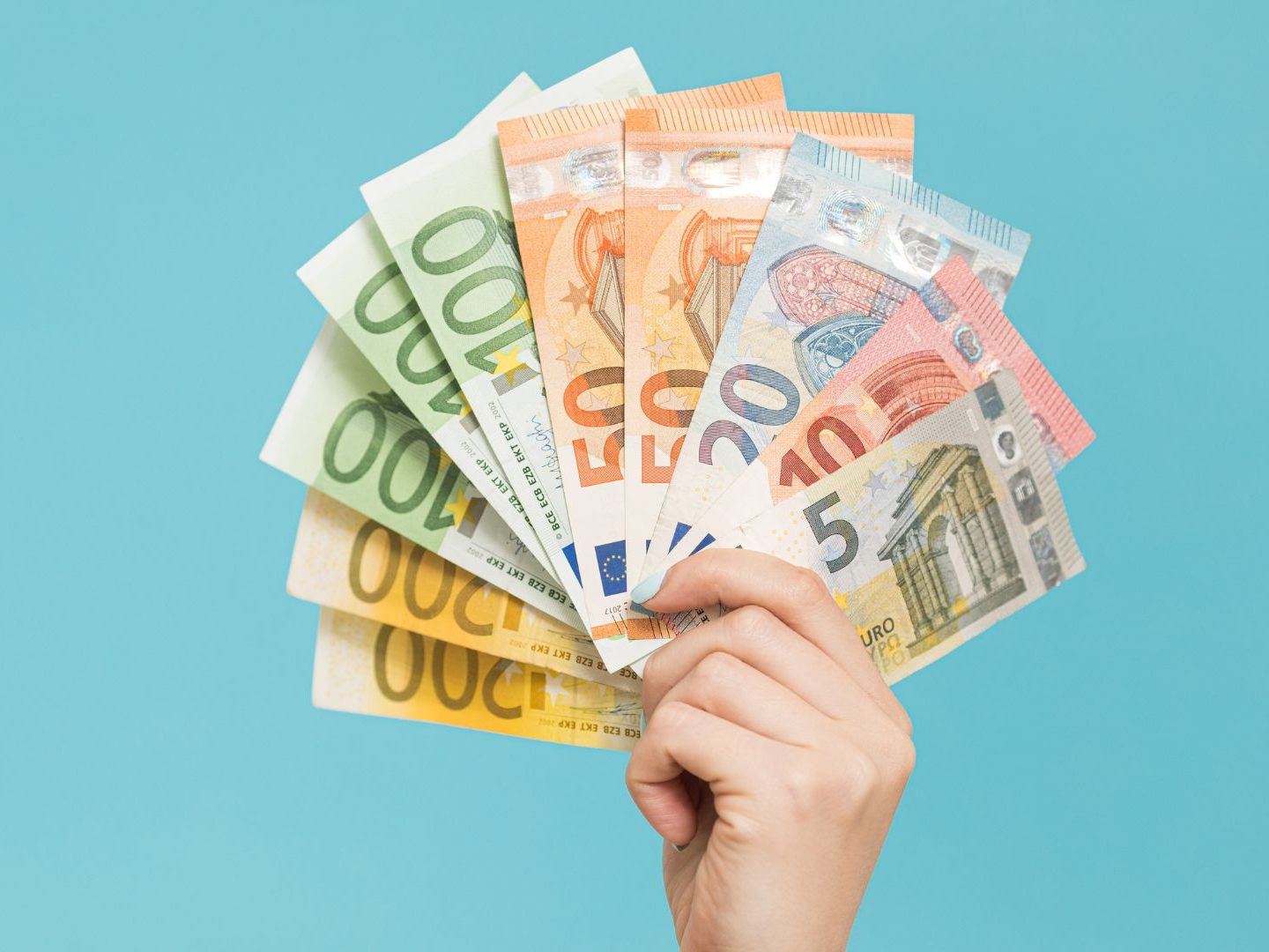 Der VKI hat sich mit der Oberbank geeinigt - die versteckten Provisionen werden nun zurückgezahlt.