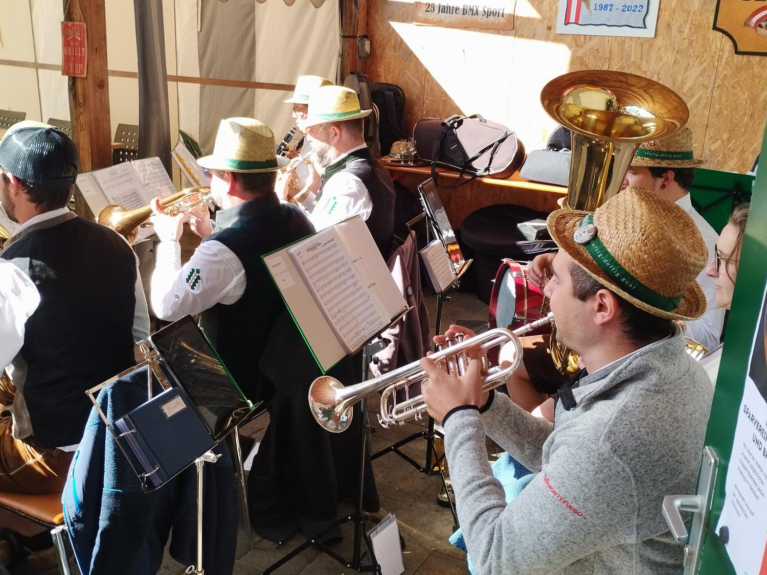 Die z`nüne Musig spielte groß auf