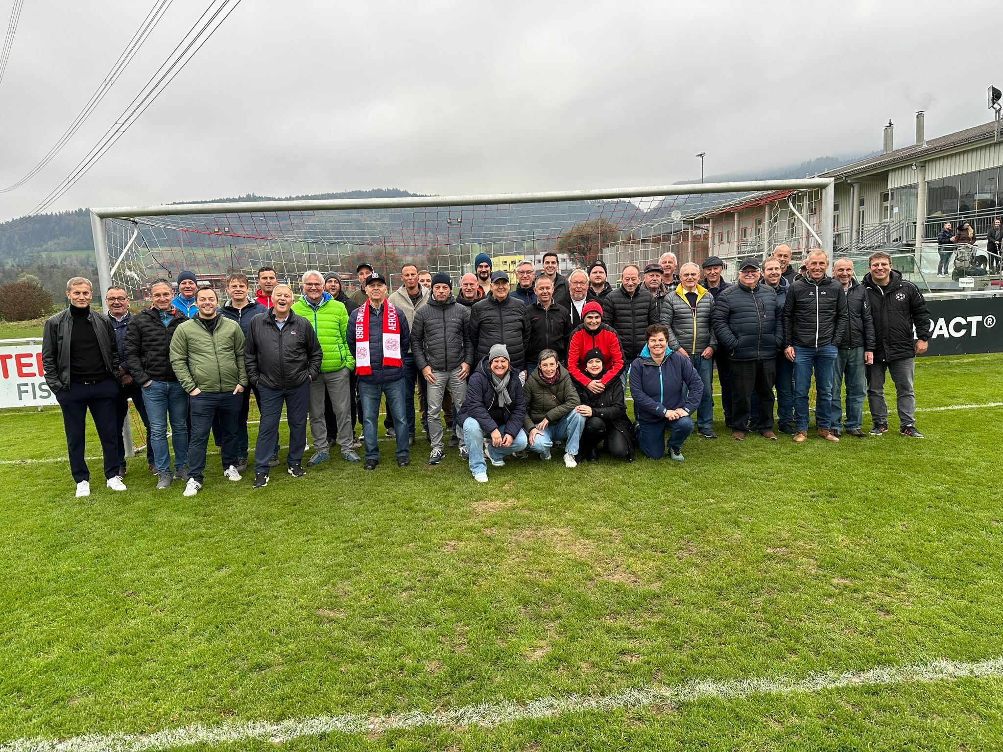 Letztes Heimspiel & Nostalgie pur: Der SV Satteins lädt am 2. Nov 2025 zum Fußballfest und 5. Nostalgischen Treffen in die Sattaaser Au!