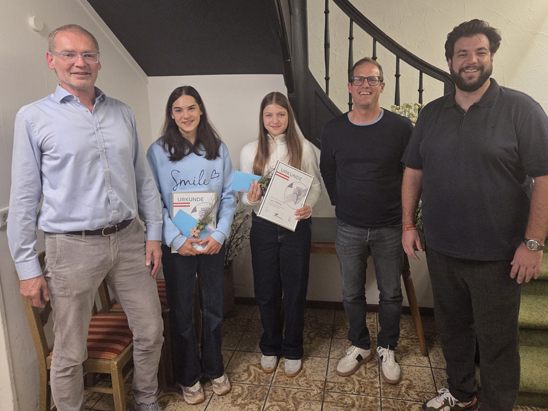Jahreshauptversammlung v.l.n.r.: Obmann Thomas Lins, Miriam Larcher, Lara Mathes, Vize-Obmann Stefan Kert, Stadtrat Cenk Dogan Jahreshauptversammlung v.l.n.r.: Obmann Thomas Lins, Miriam Larcher, Lara Mathes, Vize-Obmann Stefan Kert, Stadtrat Cenk Dogan