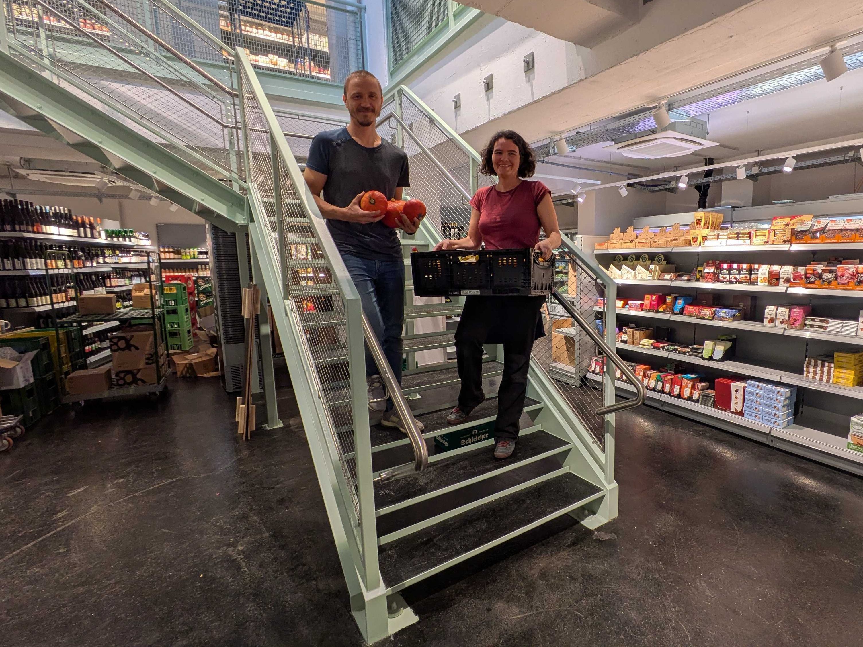 Rund 2.500 verschiedene Produkte sind ab sofort im Mitmach-Supermarkt zu finden. Rund 2.500 verschiedene Produkte sind ab sofort im Mitmach-Supermarkt zu finden.
