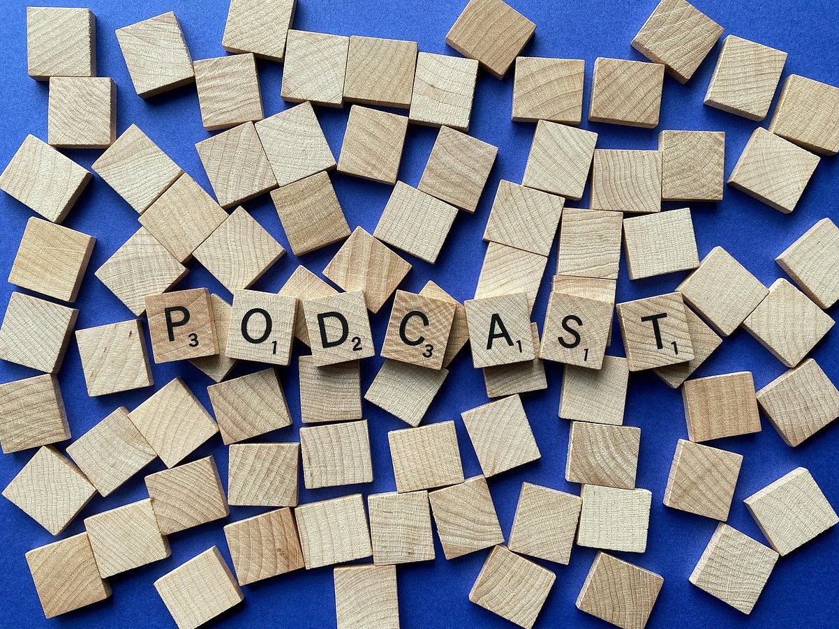 Jeder Dritte hört Podcasts - aber meist nicht bis zum Ende. Jeder Dritte hört Podcasts - aber meist nicht bis zum Ende.