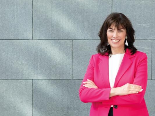 Martha Schultz kommt statt Mahrer, um interimistisch zu bleiben