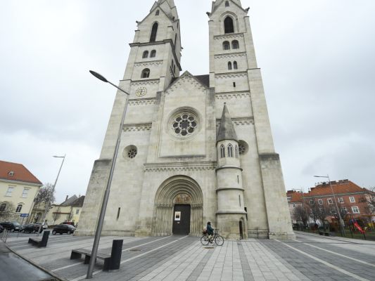 In Wiener Neustadt fließt heuer wieder "Milch & Honig"