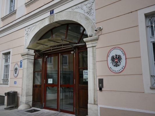 Die Staatsanwaltschaft wirft dem Mann schwere Missbrauchstaten vor