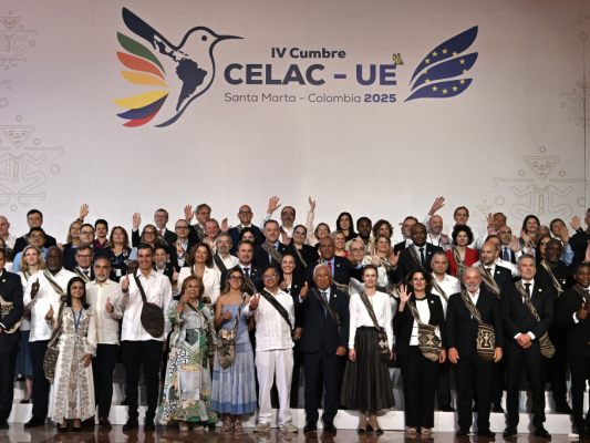 Wenige Staats- und Regierungschefs beim Gipfeltreffen