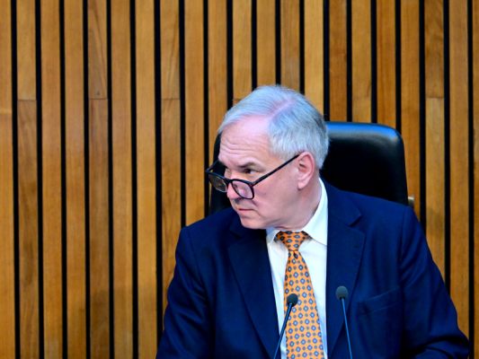 Rosenkranz sorgt mit Symposium im Parlament für Kritik