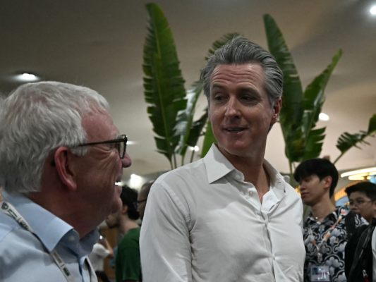 Wichtige COP30-Rolle für deutschen Staatssekretär Flasbarth (l.)