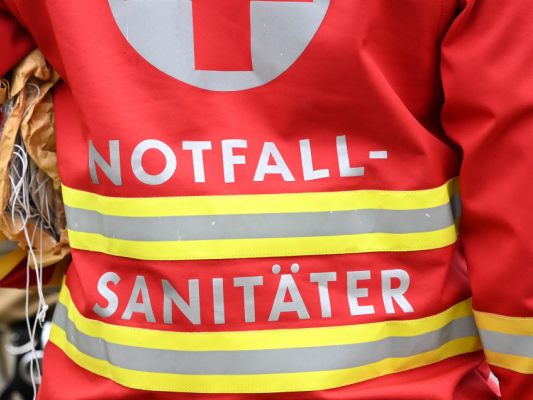 In Pettenbach wurde nachts Fußgänger von Auto überrollt