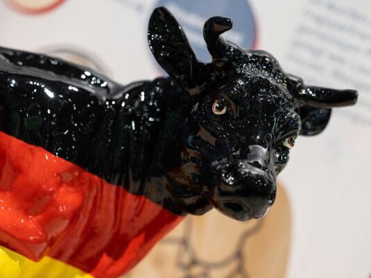 Autor Müller nimmt sich einige Heilige Kühe Deutschlands vor