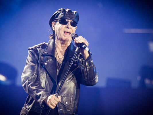 Scorpions-Sänger Klaus Meine beim Heimspiel