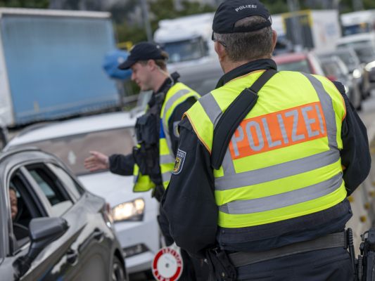 Die Grenzkontrollen sind dem Europarechtler ein Dorn im Auge