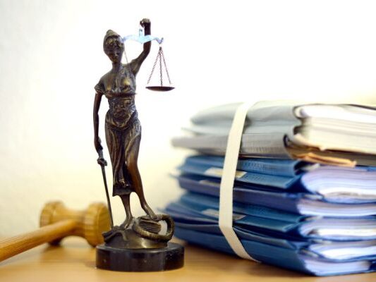 Diskrepanz zwischen Urteilen und Tatverdächtigen