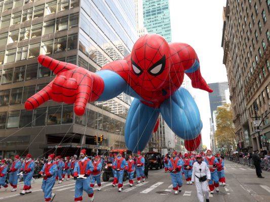 Auch Spiderman-Riesenballon wurde über die Straßen Manhattans gezogen
