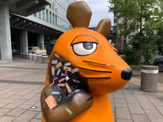 Fans hatten mit Pflastern "Erste Hilfe" geleistet