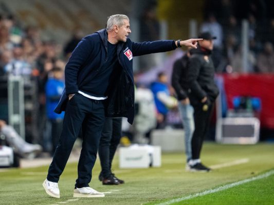 Selbst Vierfach-Tausch vor der Pause half SKN-Coach Sekerlioglu nichts