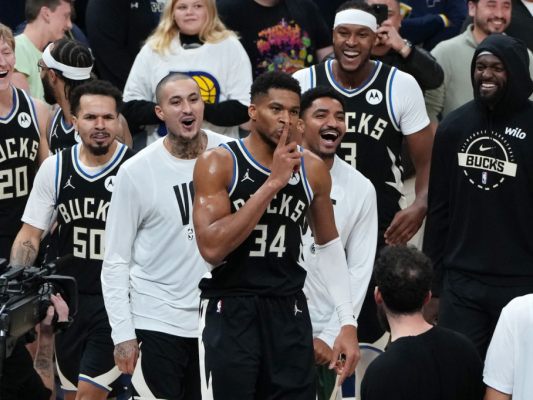 Antetokounmpo nach seinem Siegeswurf mit der Schlusssirene