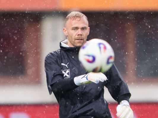 Schlager und Co. haben Ball und WM fest im Blick