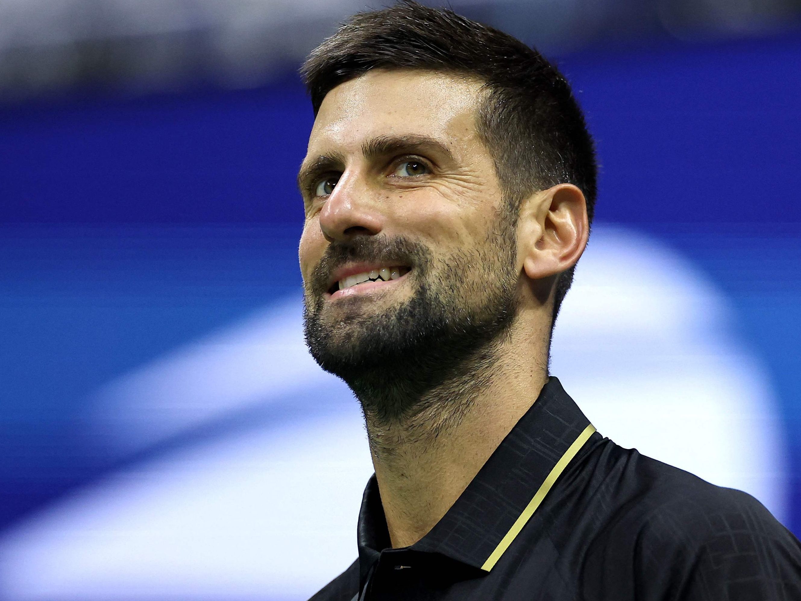 Novak Djokovic übte im Interview mit Piers Morgan deutliche Kritik am Umgang mit dem Dopingfall von Jannik Sinner.