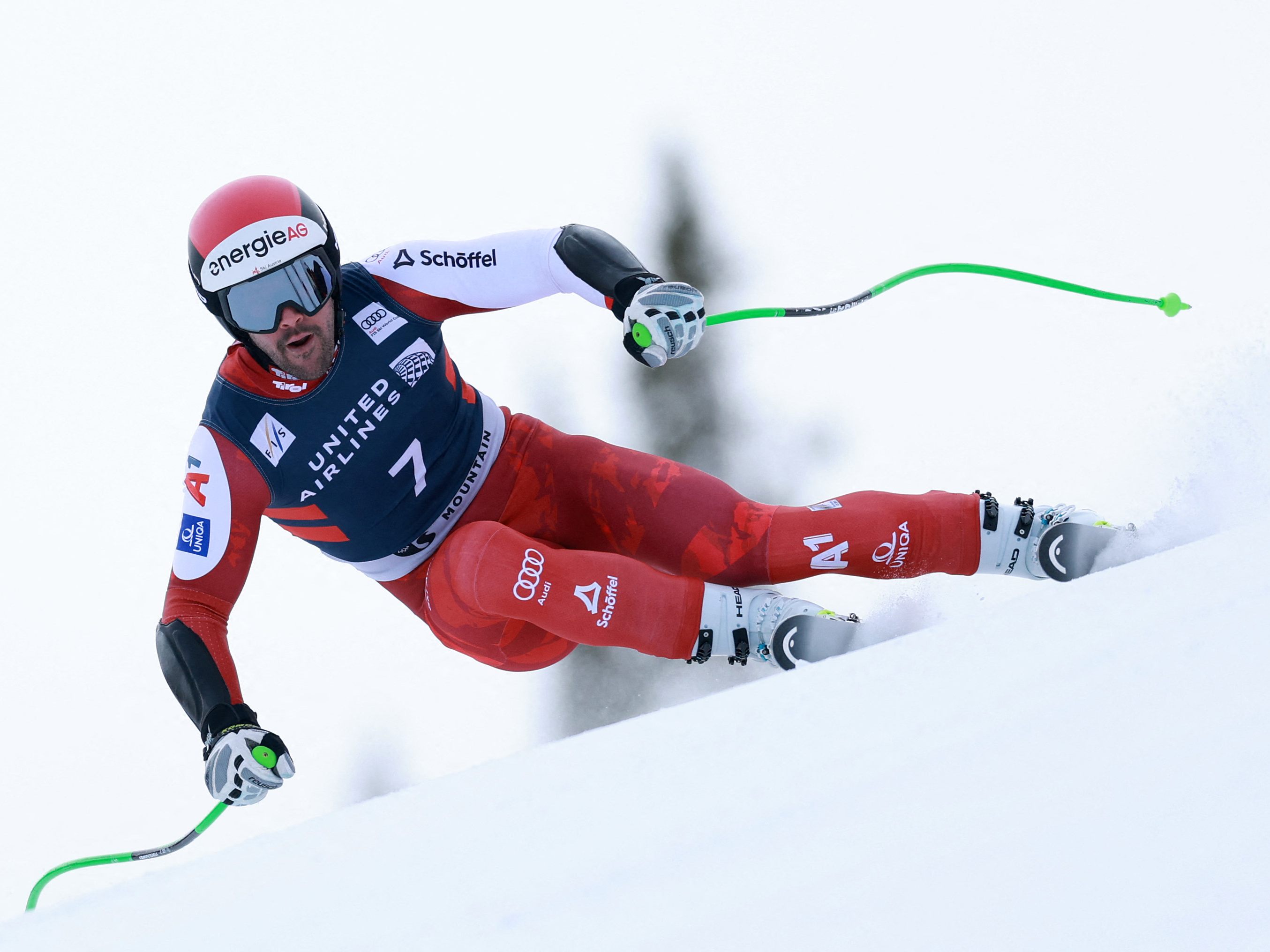 Vincent Kriechmayr kommt als Zweitschnellster ins Ziel.
