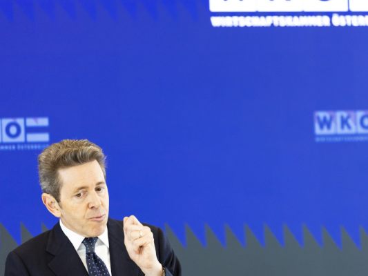 Auf dem Bild sieht man WKÖ-Präsident Harald Mahrer.