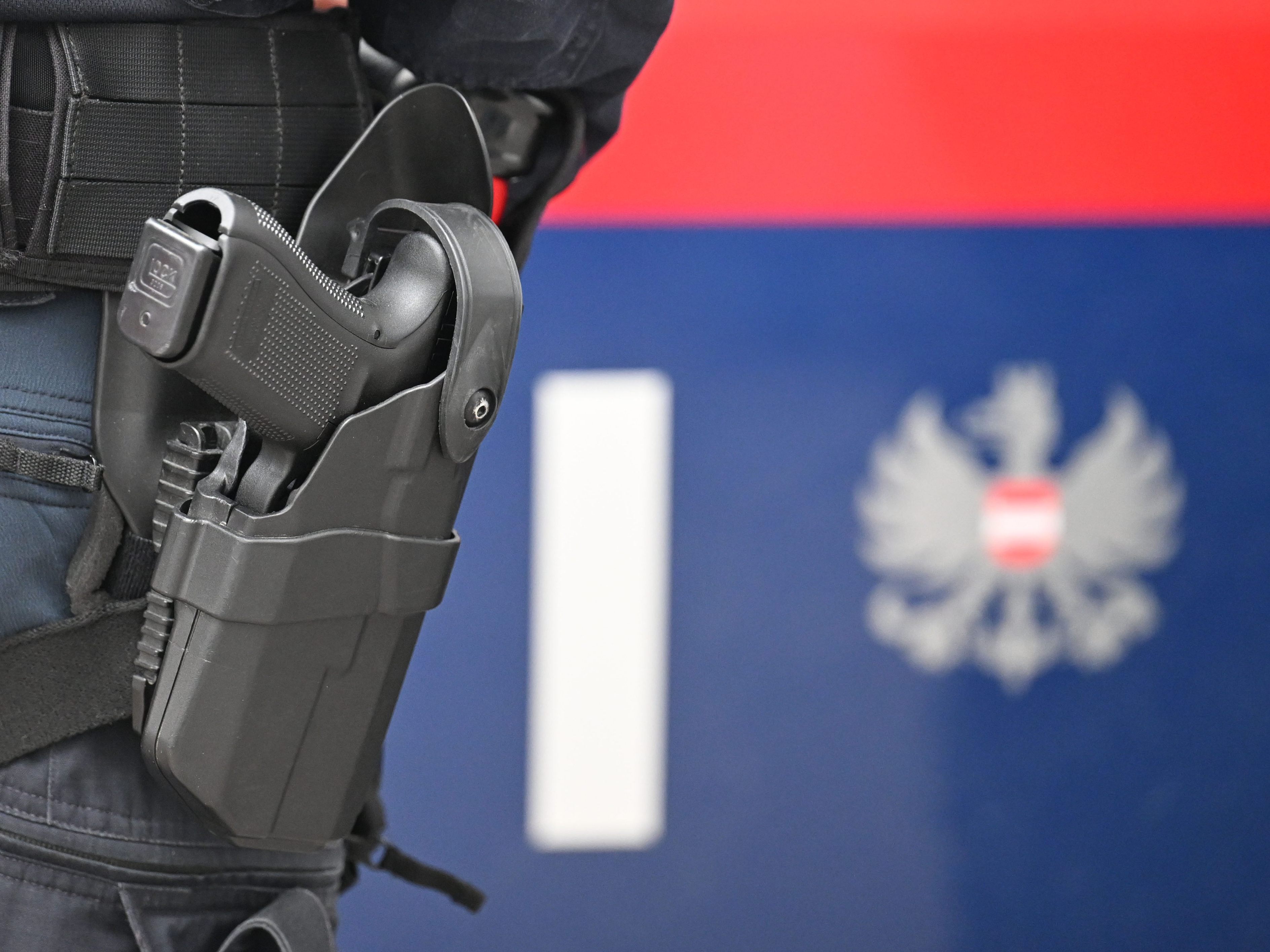 Die Polizei schritt bei dem Raufhandel ein.