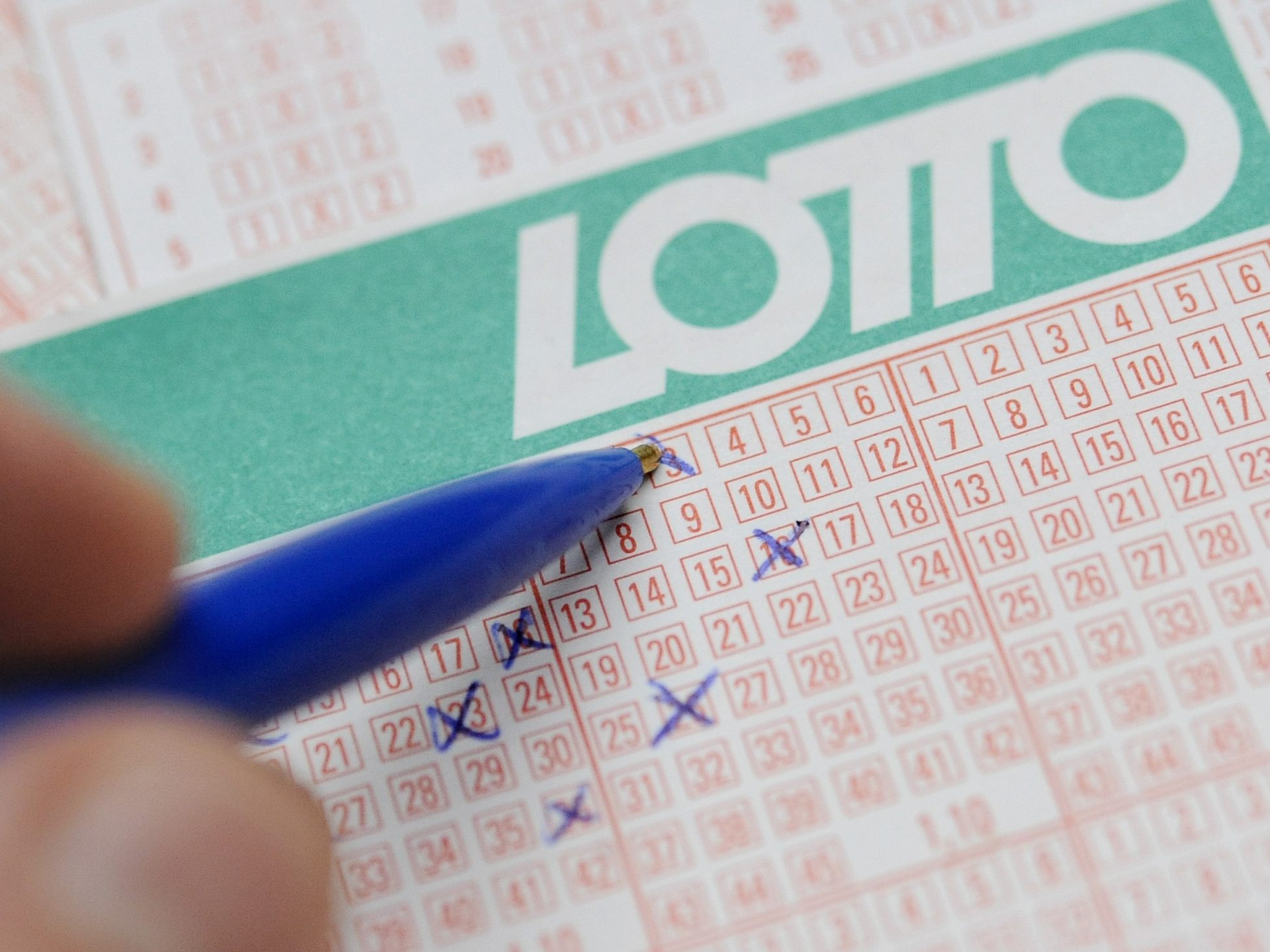 Solo-Sechser bei der Lotto-Ziehung.