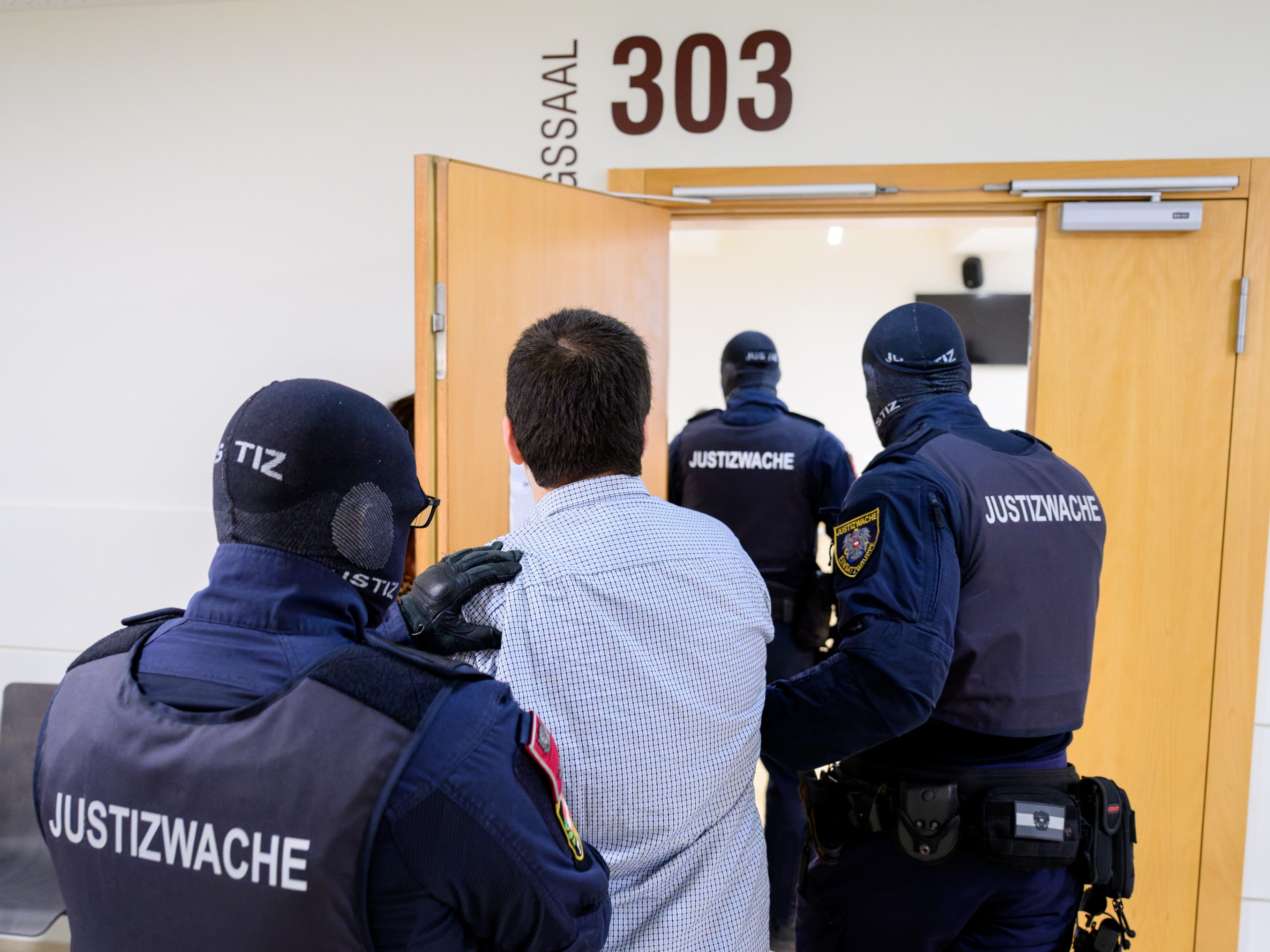 Gerade Jugendliche sind gefährdet, sich online zu radikalisieren.