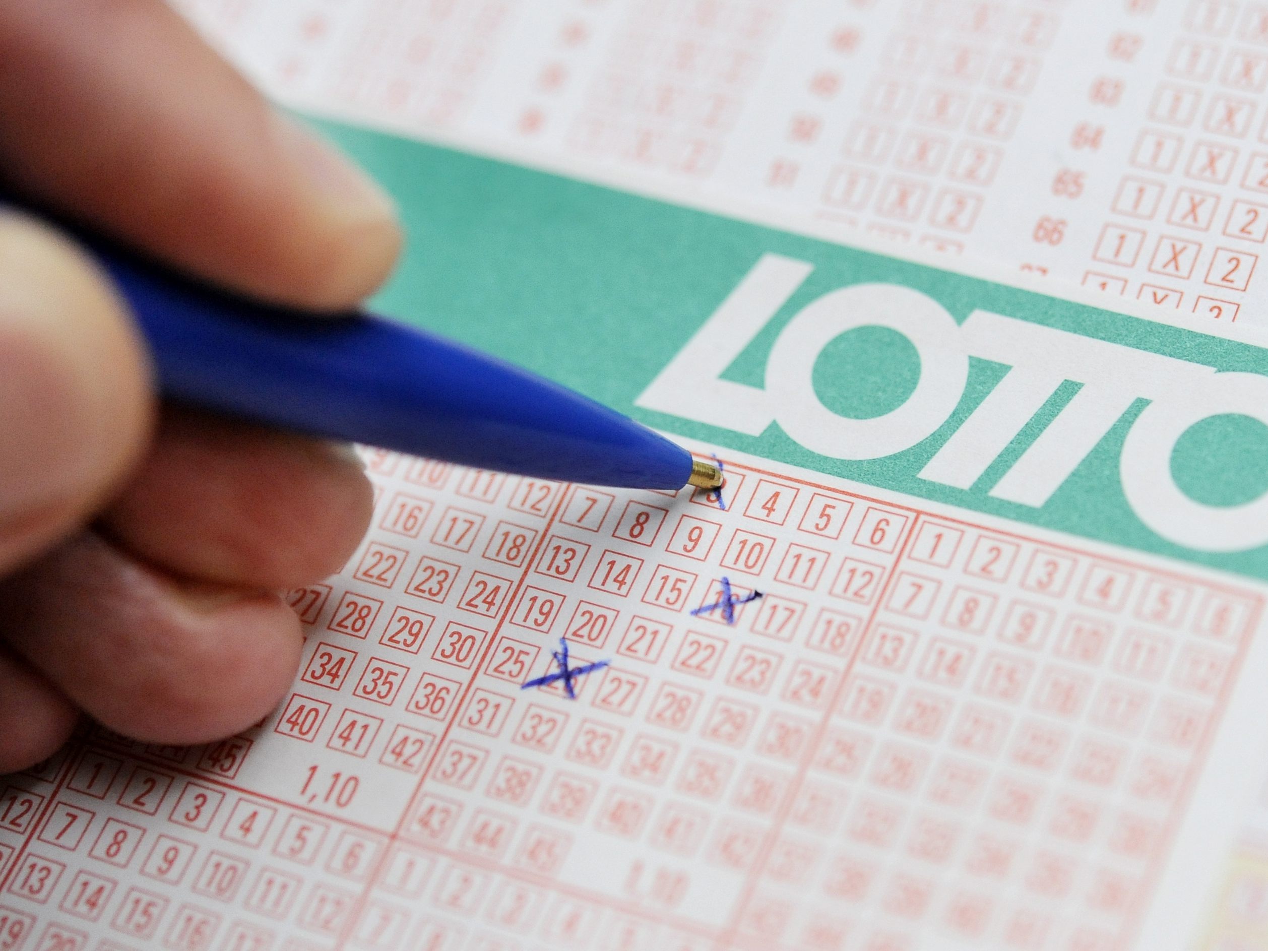 Am Sonntag gibt es einen Lotto-Doppeljackpot zu gewinnen.