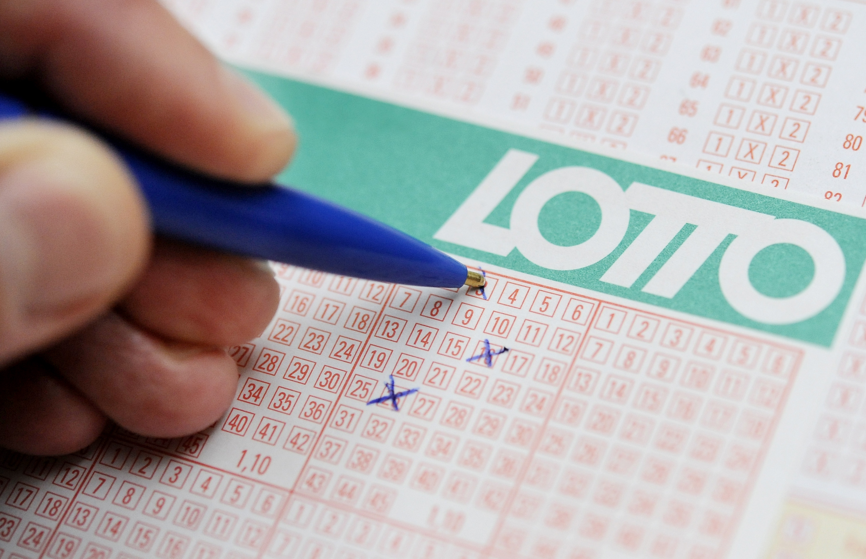 V lotu ni bilo šestice, v nedeljo dvojni jackpot z 2,4 milijona evrov