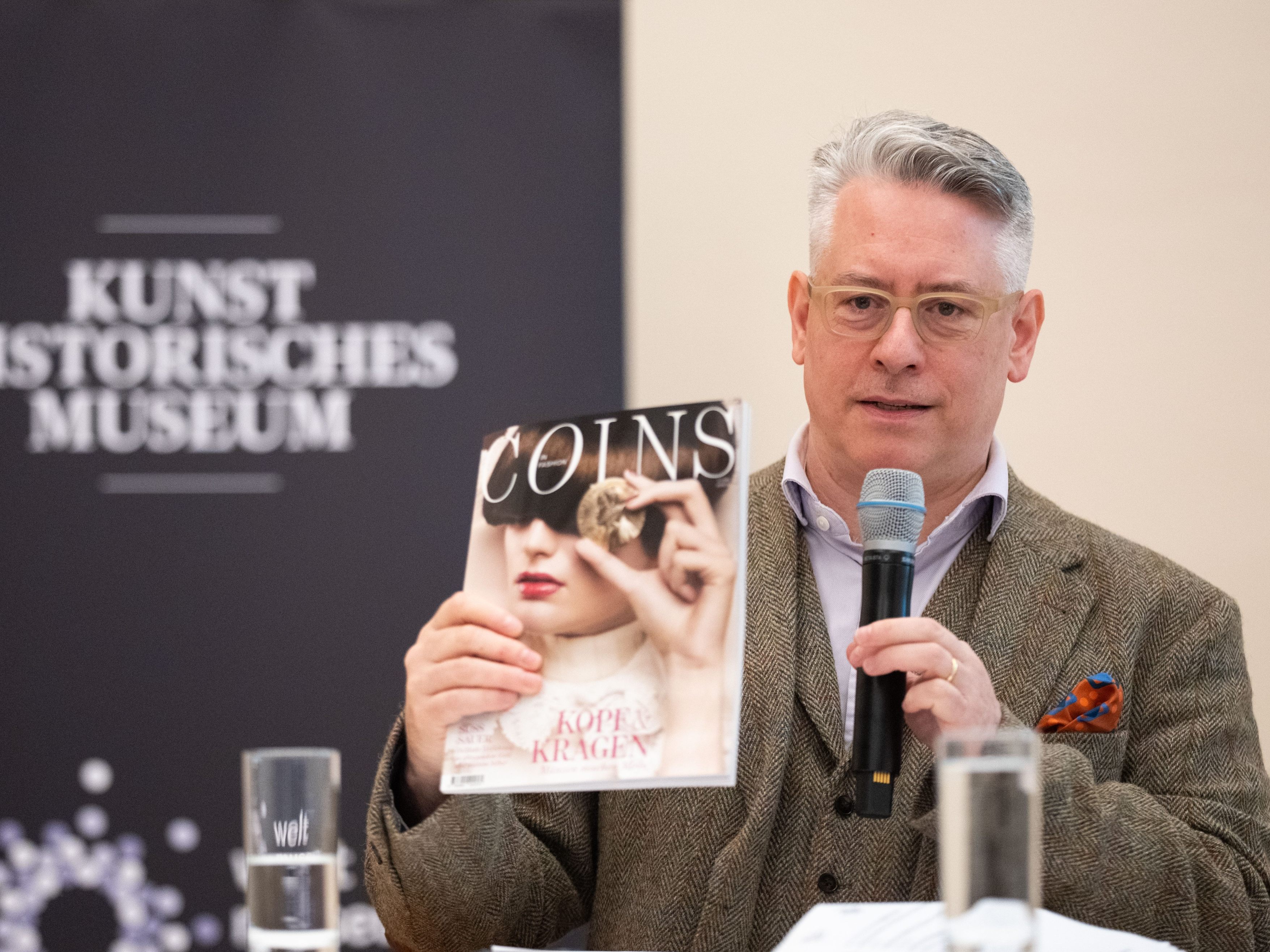 Generaldirektor Jonathan Fine freut sich über ein erfolgreiches Jahr 2025.