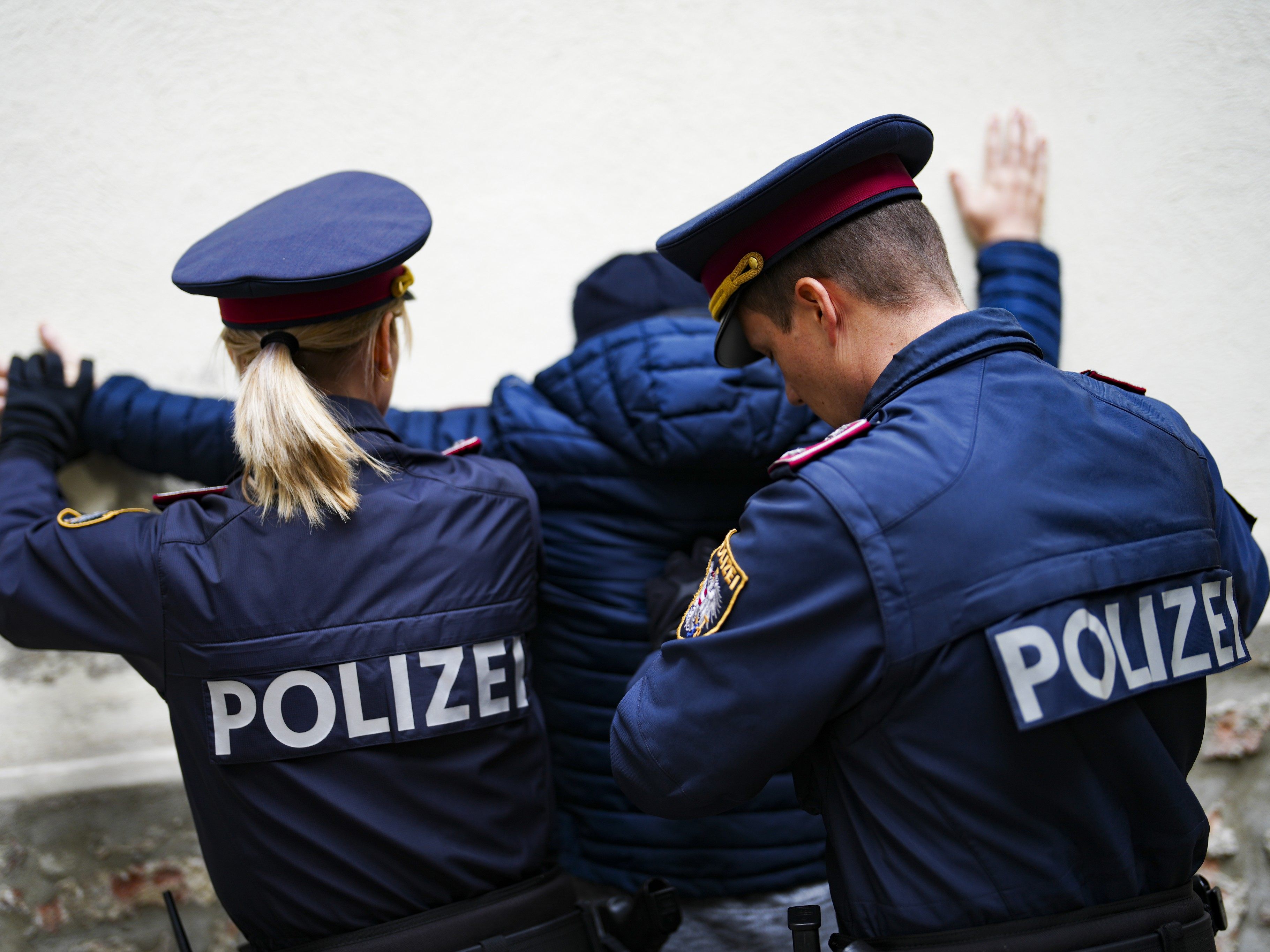 Für den 33-Jährigen klickten die Handschellen.