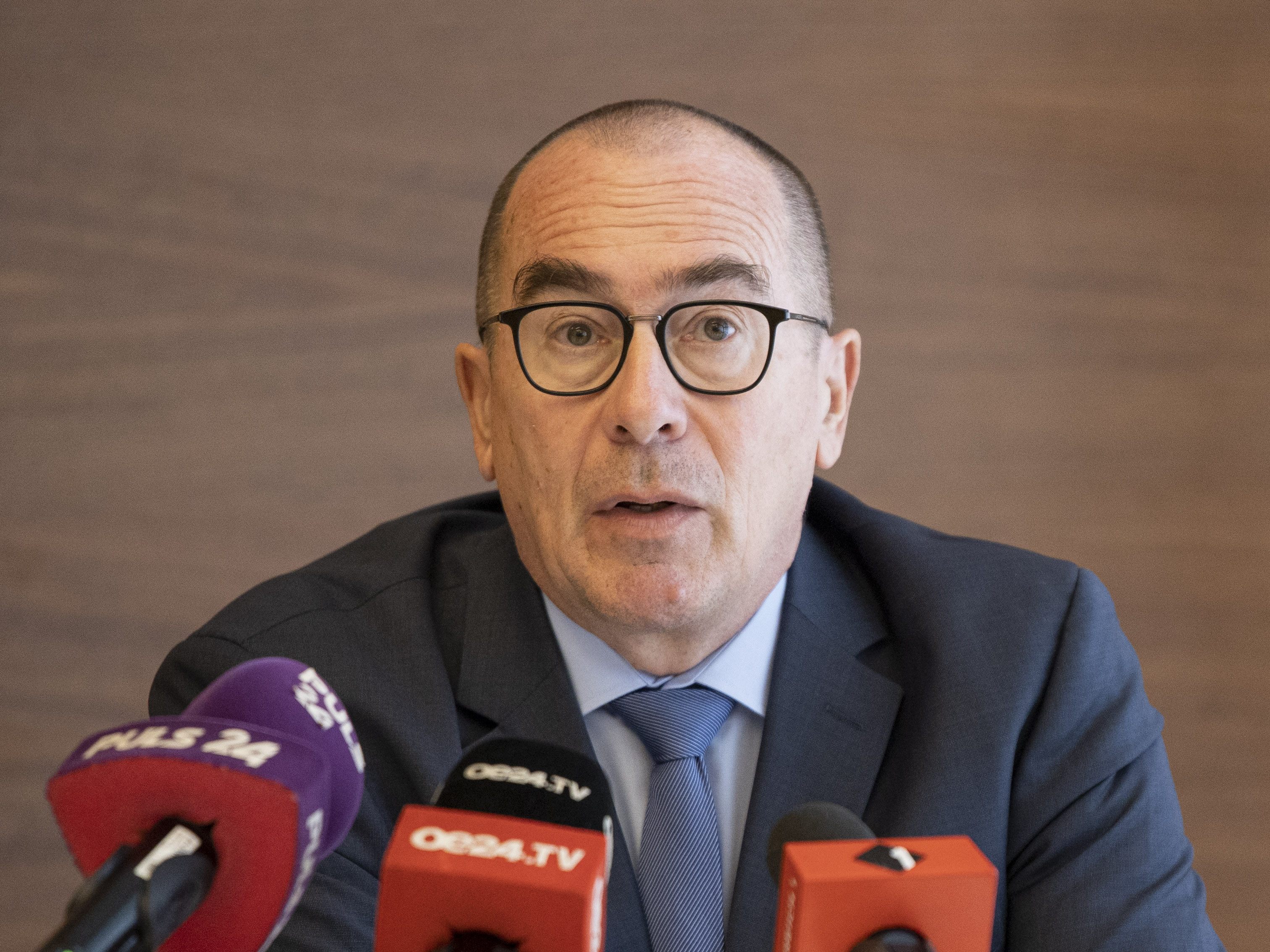 Ärztekammer-Vize Harald Mayer soll mehrmals wöchentlich mit dem Taxi von Schärding nach Wien fahren.