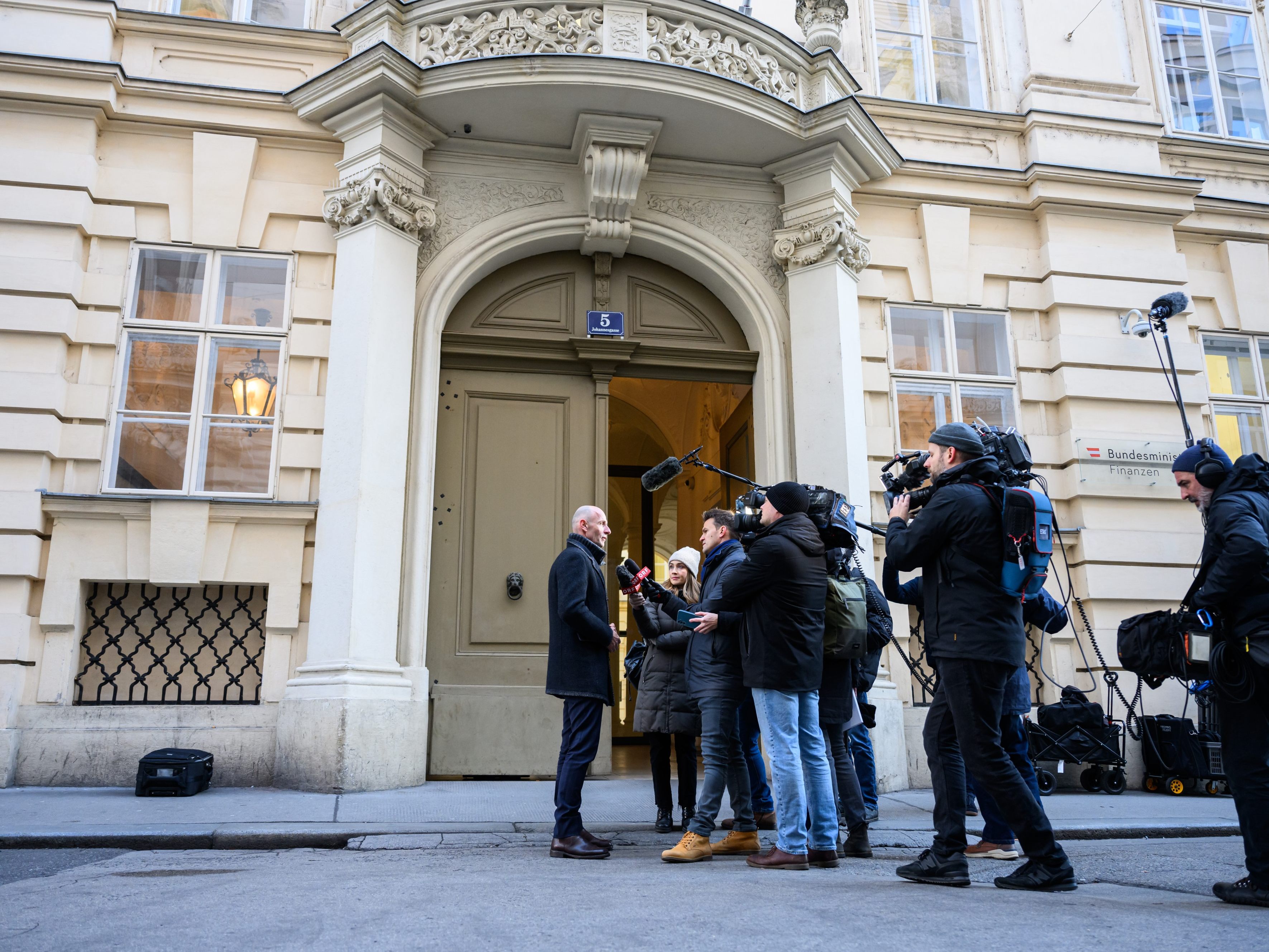 Der Stabilitätspakt steht.