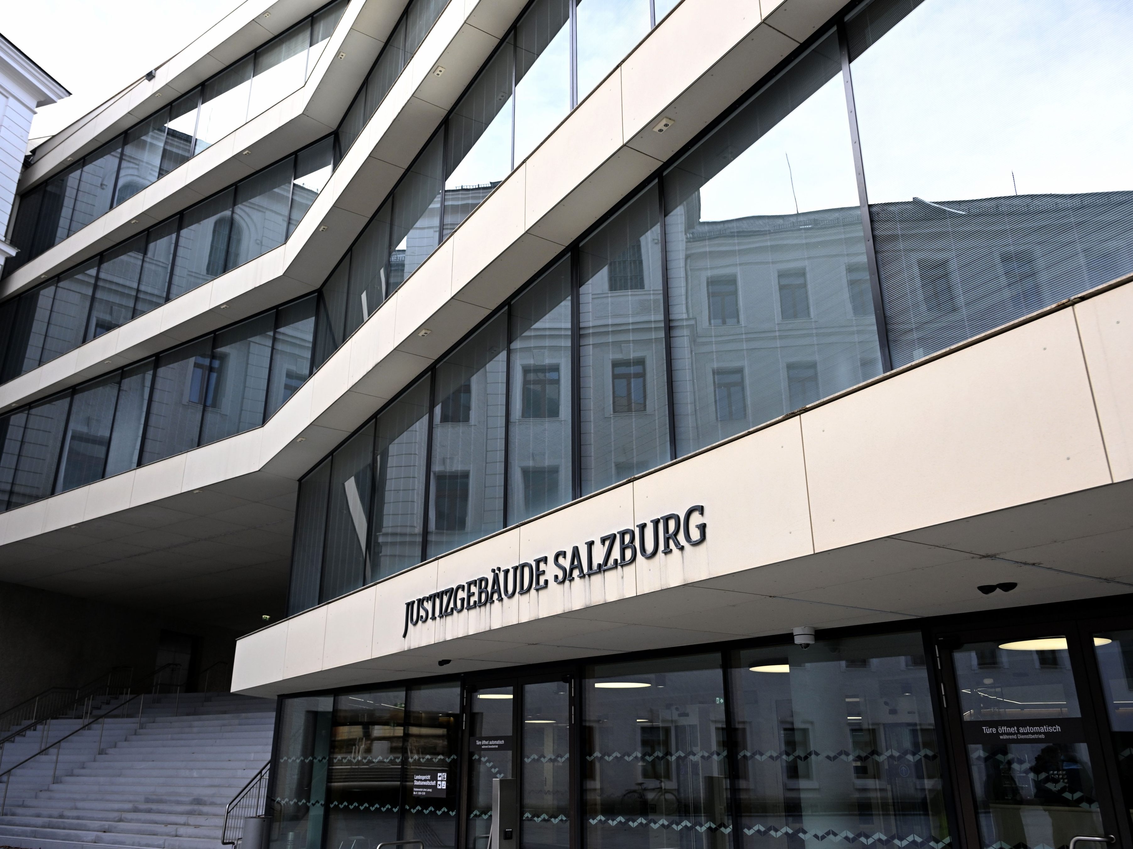 Der Prozess wird am Donnerstag fortgesetzt.