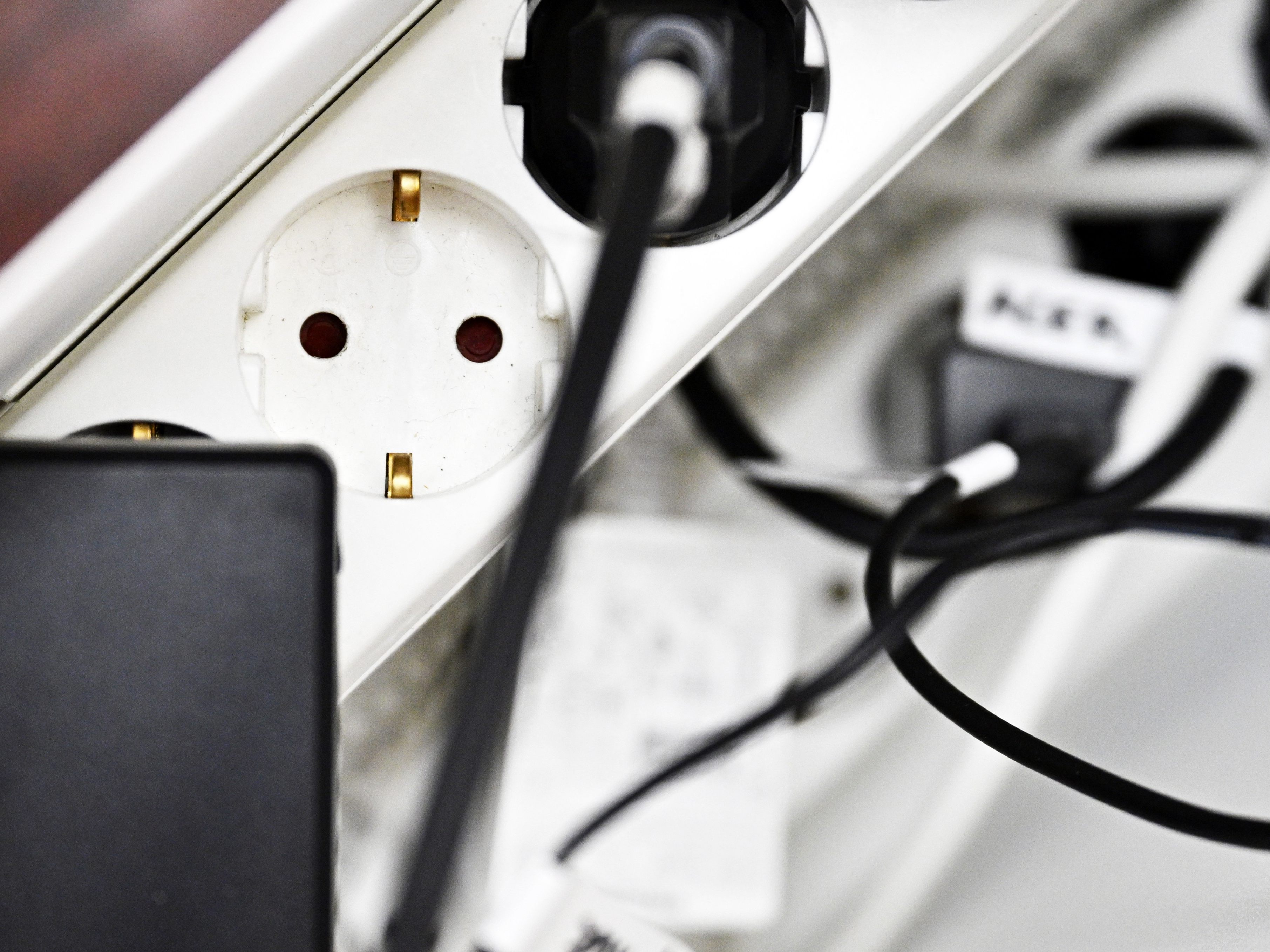 EcoAustria kritisiert den geplanten Strompreisdeckel.