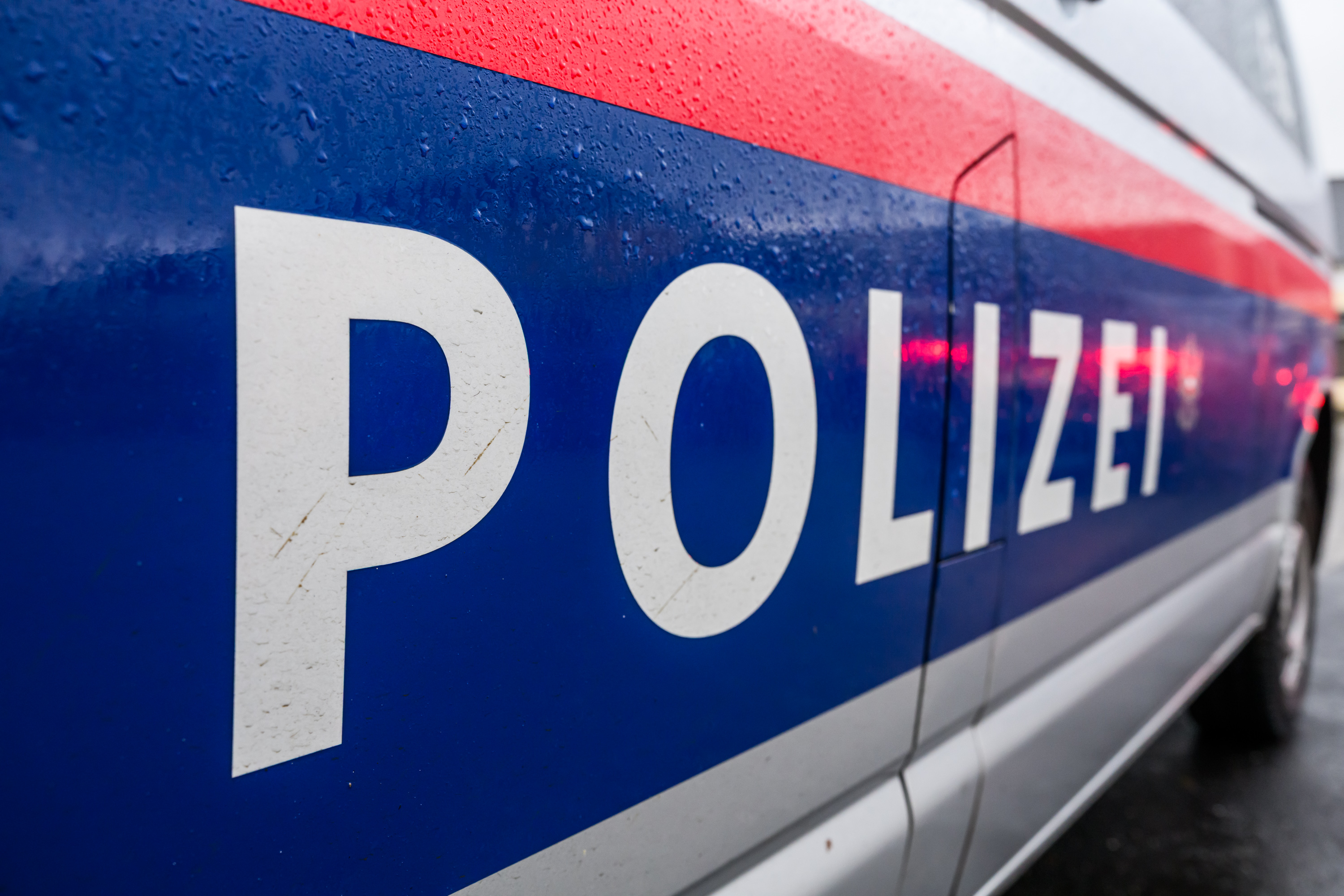 Drogenhandel bei Wiener U6-Station: Frau festgenommen