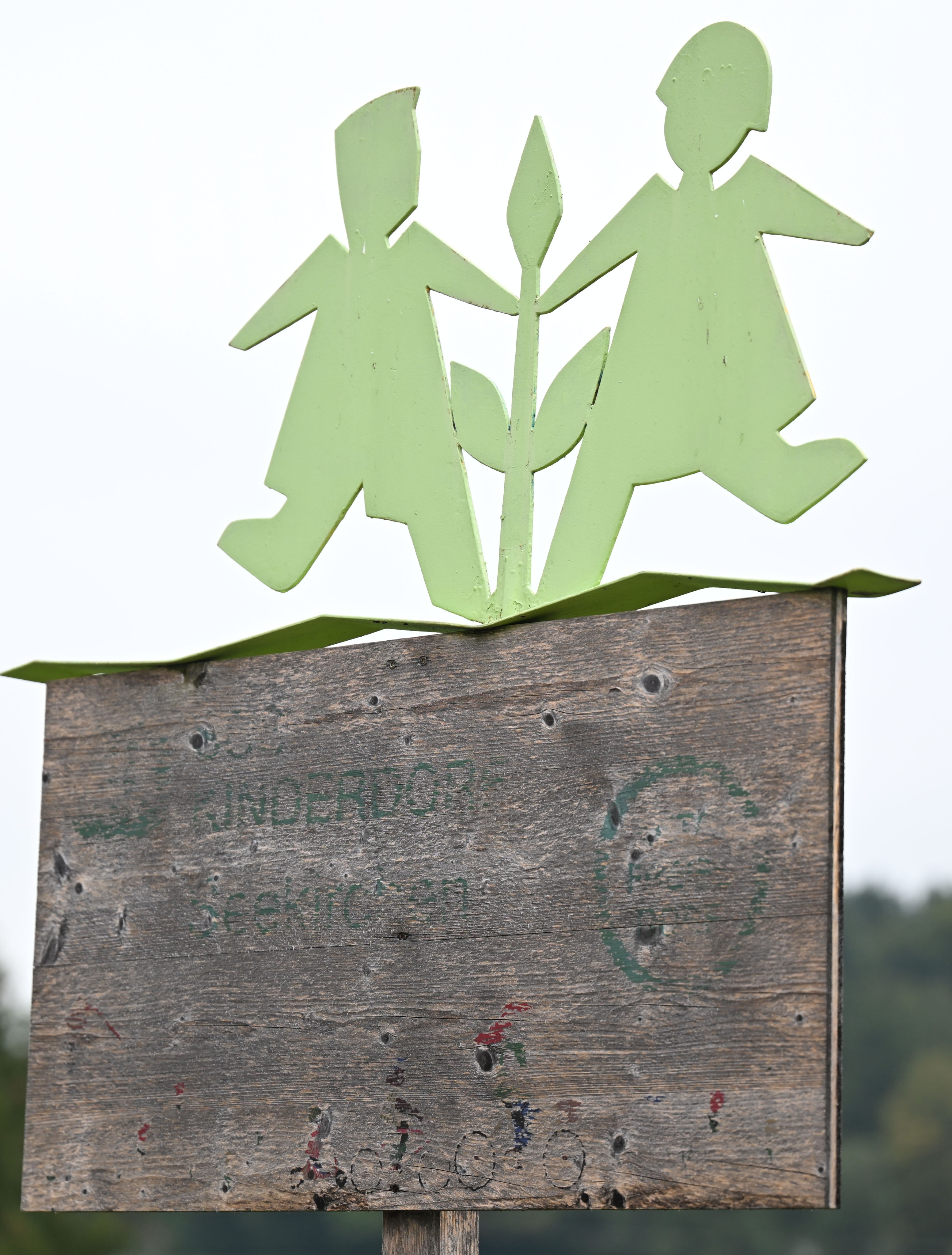 SOS Kinderdorf doslej izplačal odškodnine 179 osebam